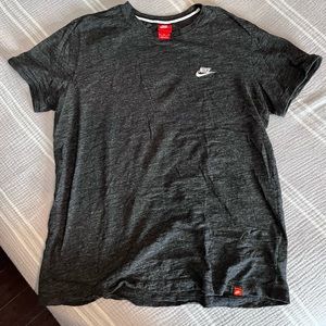 Nike sportswear t-shirt